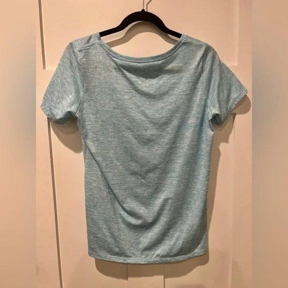 Nike tee - Picture 2 of 4